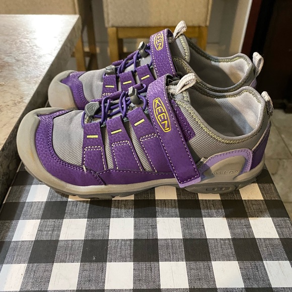 Girls Keen Shoes - Picture 3 of 5